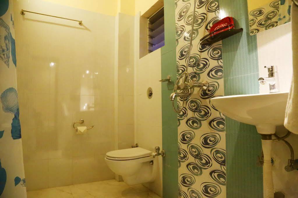 Oyo 460 Hotel Ivory Residency Колката Екстер'єр фото